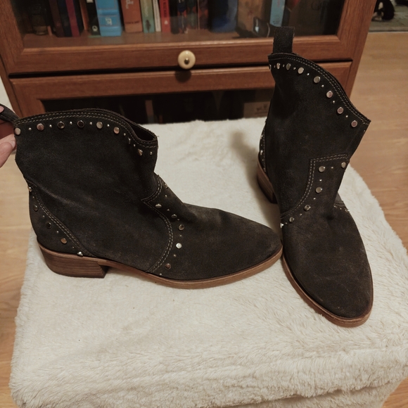 Dolce Vita Shoes - Dolce Vita Studded Dark Gray Ankle Boots
